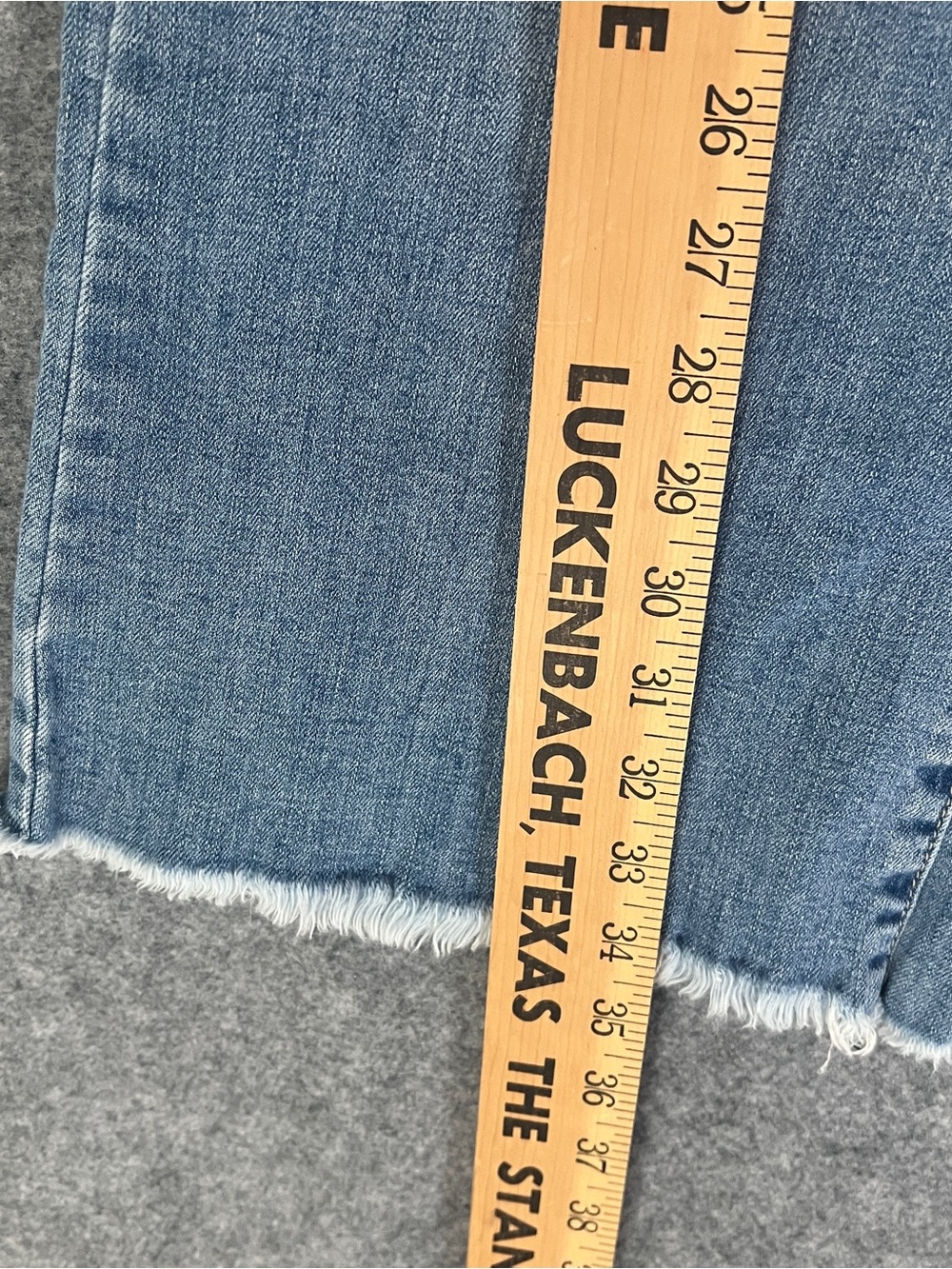 JUST BLACK USA Wide Leg Crop Jeans Light Wash Whiskered Raw Hem Stretch Size 24 - Picture 15 of 16
